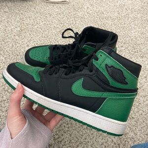 Jordan 1 Retro High Pine Green Black